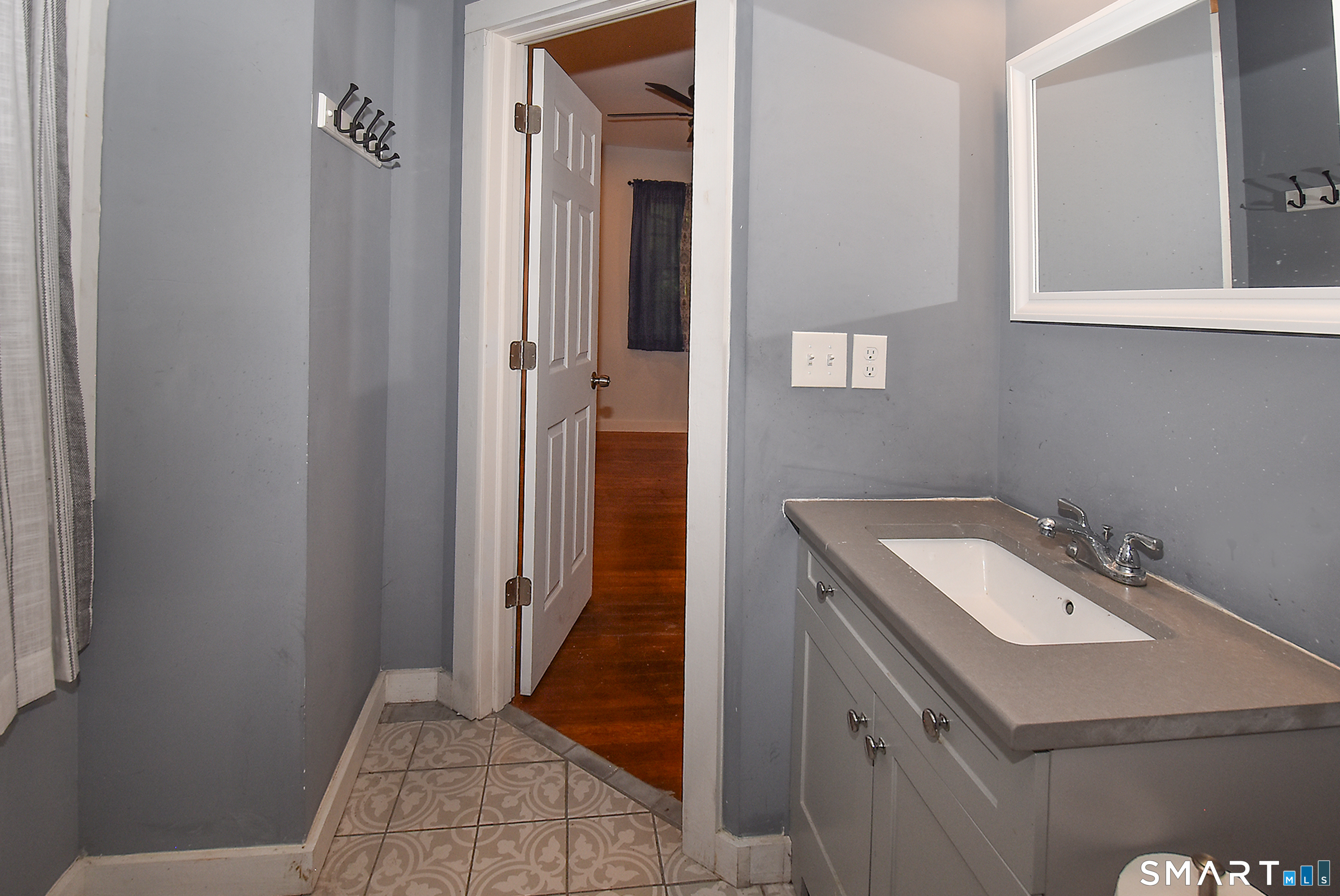 2 Broad Brook Road Enfield, CT 06082 - Photo 21 of 33