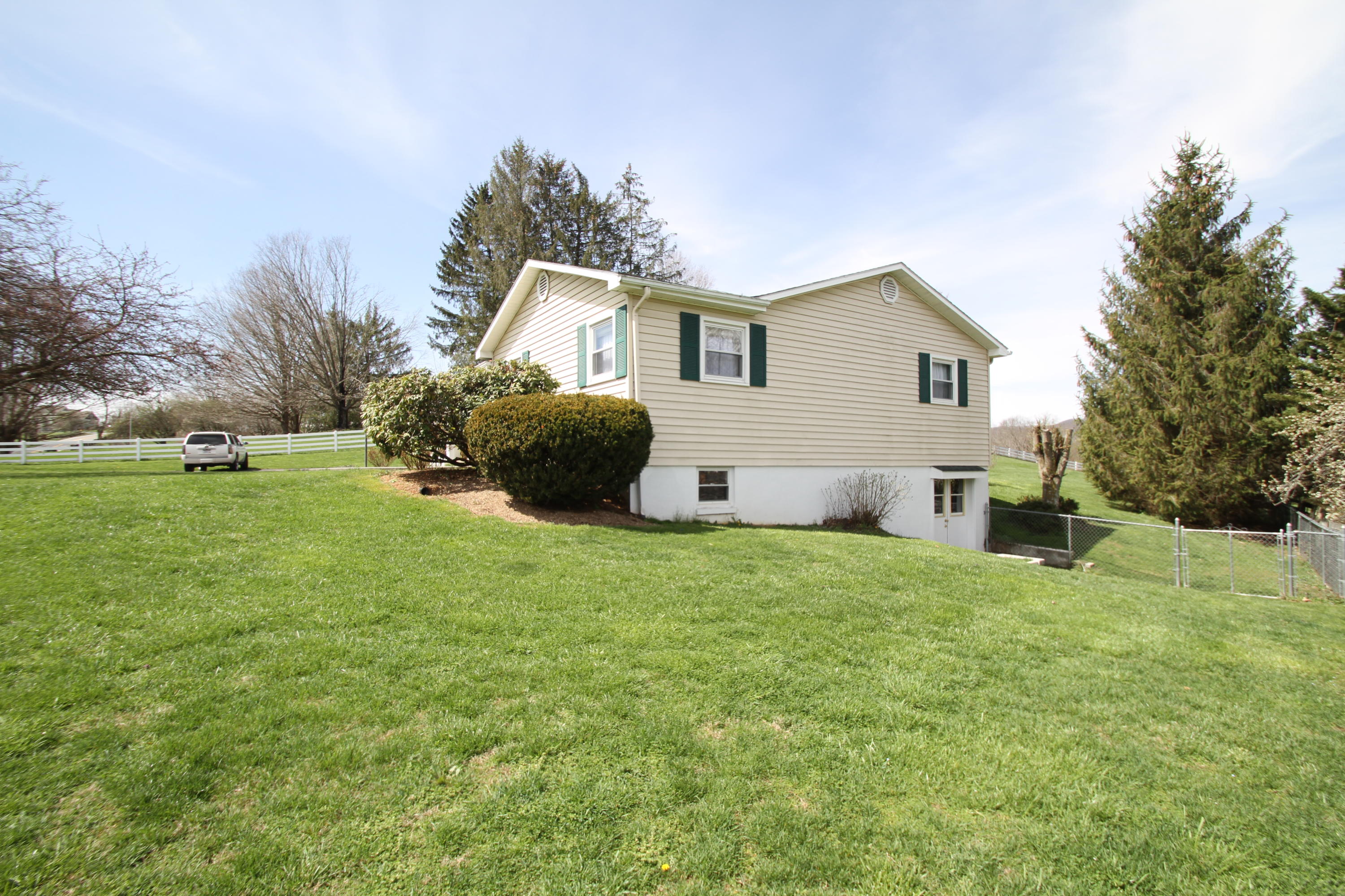 3001 Davis Stuart Road Lewisburg, WV 24901 - Photo 34 of 46 Gallery Image 34