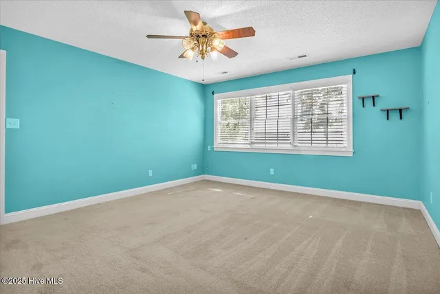 $724,900 | 814 Canal Cove Road, Lake Waccamaw, NC 28450