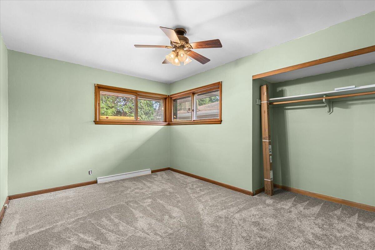 3223 West Cold Spring Road Greenfield, WI 53221 - Photo 15 of 35 18-Cold Spring-18