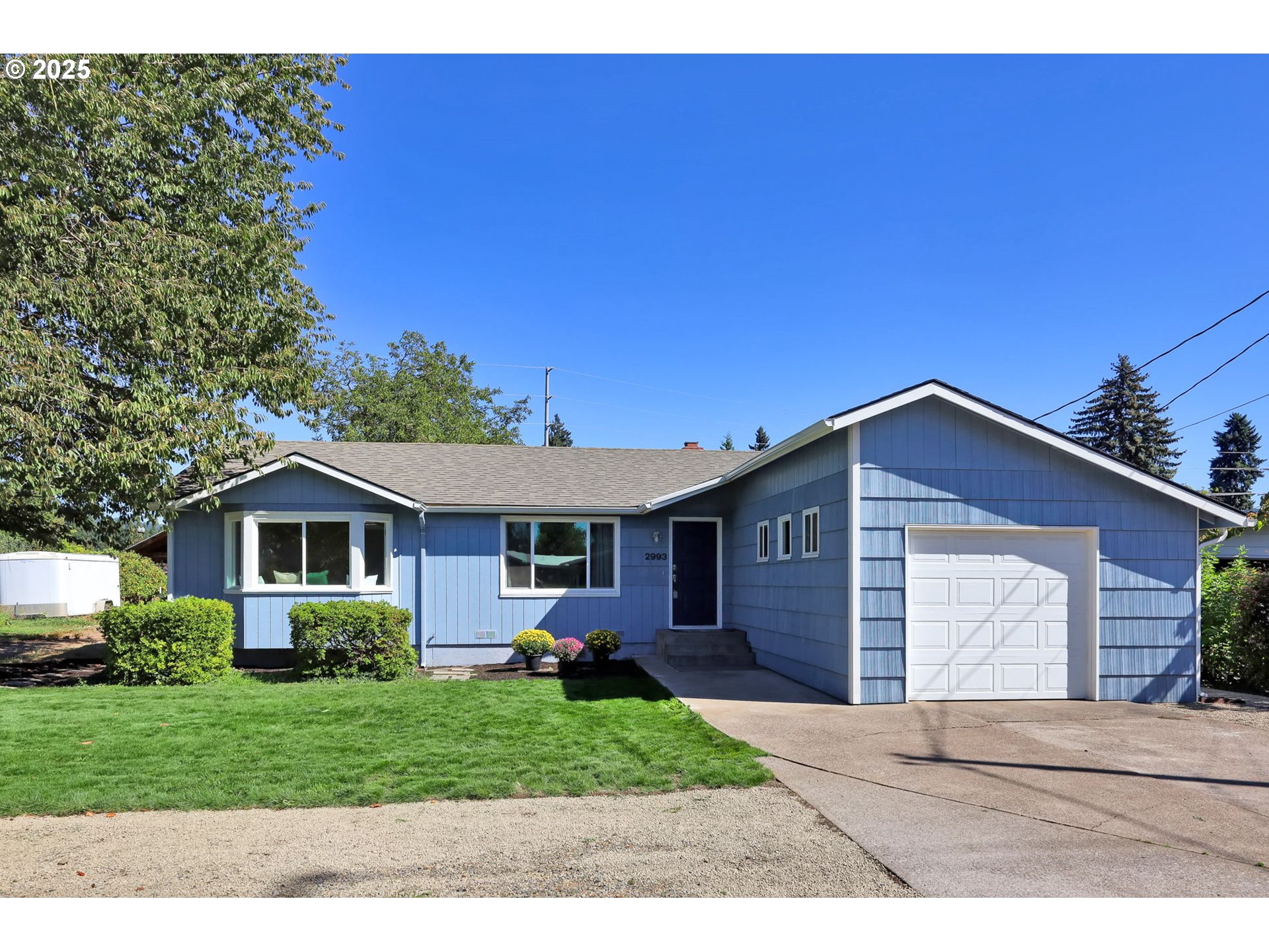2993 Game Farm Road Springfield, OR 97477 - Photo 1 of 45