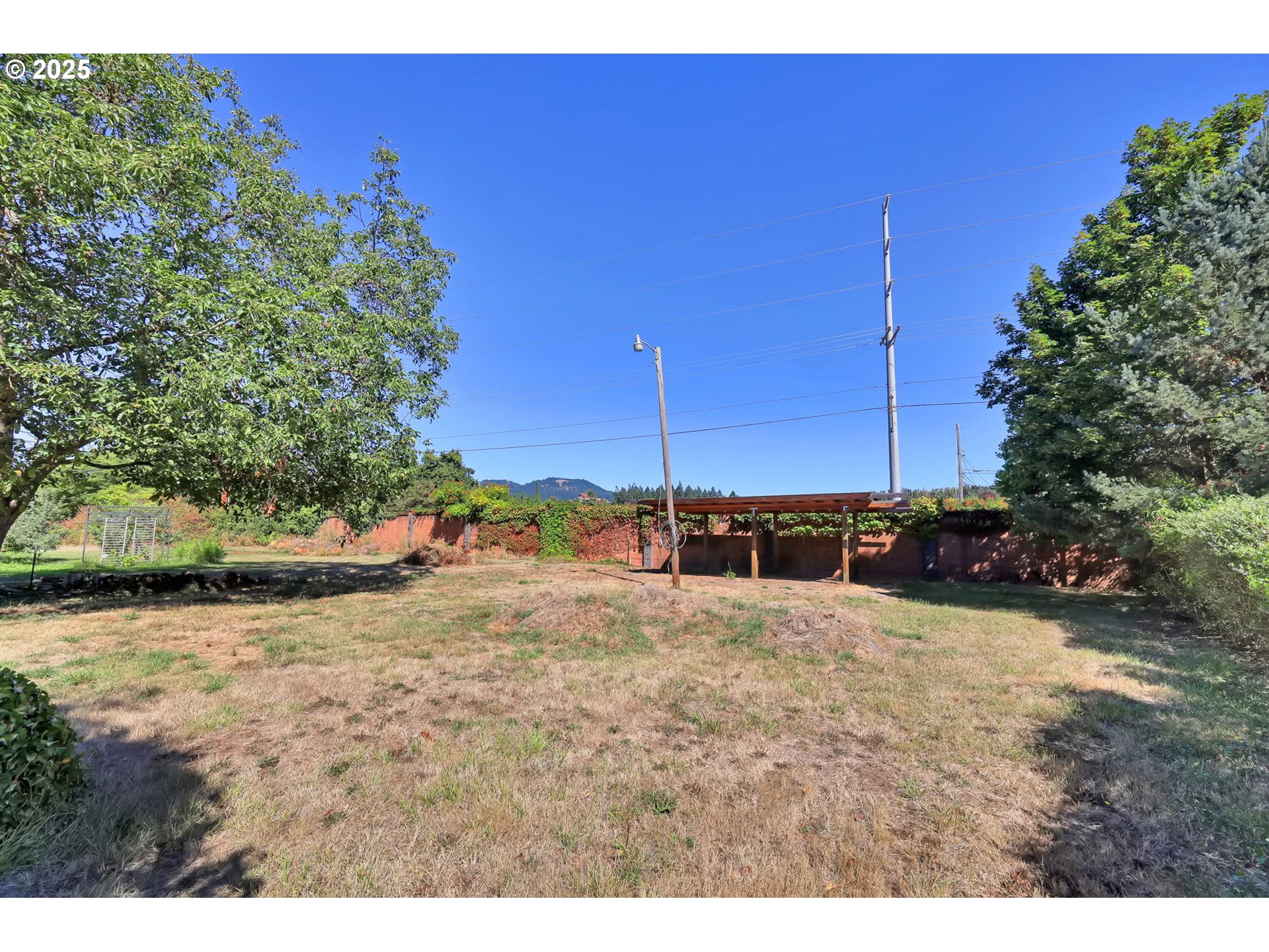 2993 Game Farm Road Springfield, OR 97477 - Photo 41 of 45