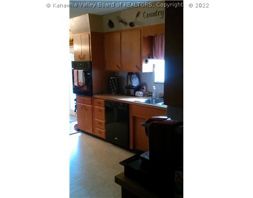 159 Ripley Landing Road Millwood, WV 25262 - Photo 9 of 11 Kitchen.