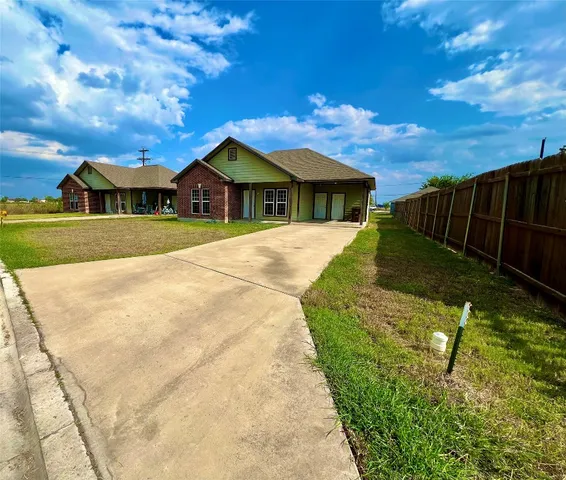 $1,625 | 1295 Harper Trail, Lockhart, TX 78644