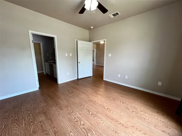 $1,600 | 1295 Harper Trail, Lockhart, TX 78644