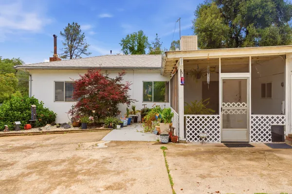 $350,000 | 15194 Wonderland Boulevard, Redding, CA 96003