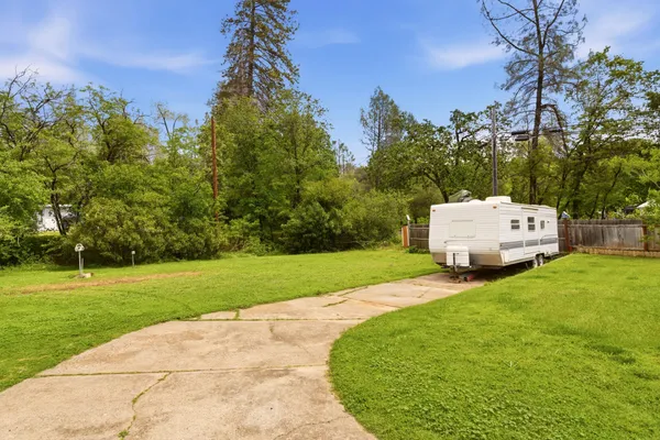$350,000 | 15194 Wonderland Boulevard, Redding, CA 96003
