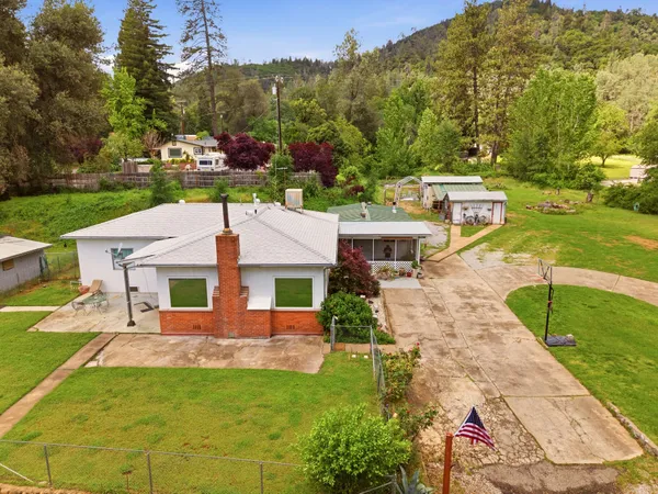 $350,000 | 15194 Wonderland Boulevard, Redding, CA 96003