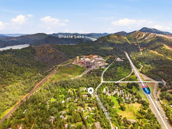 $350,000 | 15194 Wonderland Boulevard, Redding, CA 96003