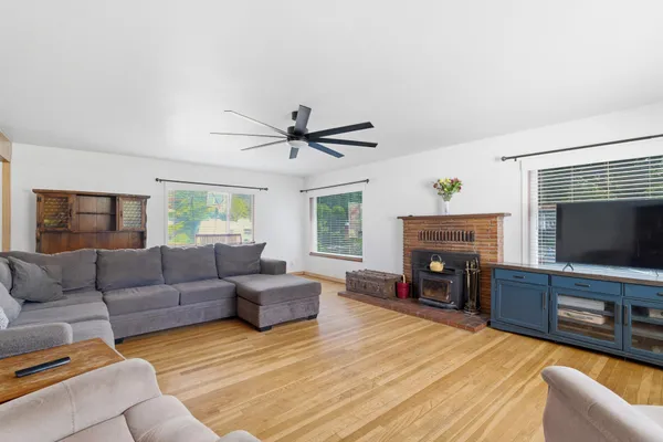 $350,000 | 15194 Wonderland Boulevard, Redding, CA 96003