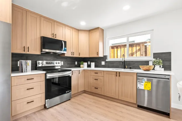 $1,299,800 | 1986 Camperdown Way, San Jose, CA 95121