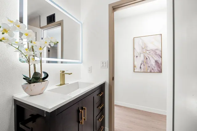 $1,299,800 | 1986 Camperdown Way, San Jose, CA 95121