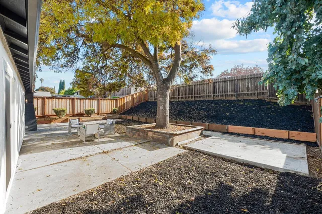 $1,299,800 | 1986 Camperdown Way, San Jose, CA 95121
