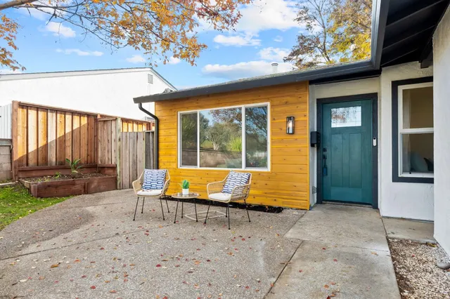 $1,299,800 | 1986 Camperdown Way, San Jose, CA 95121