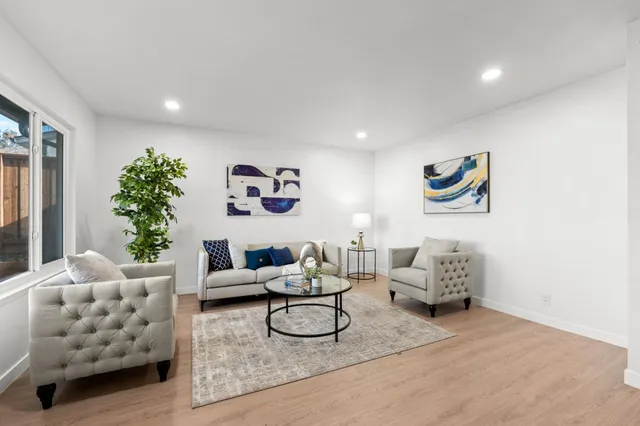 $1,299,800 | 1986 Camperdown Way, San Jose, CA 95121