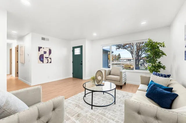 $1,299,800 | 1986 Camperdown Way, San Jose, CA 95121