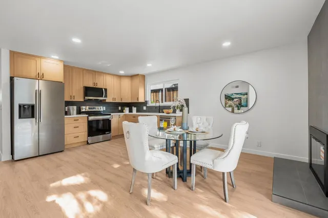 $1,299,800 | 1986 Camperdown Way, San Jose, CA 95121