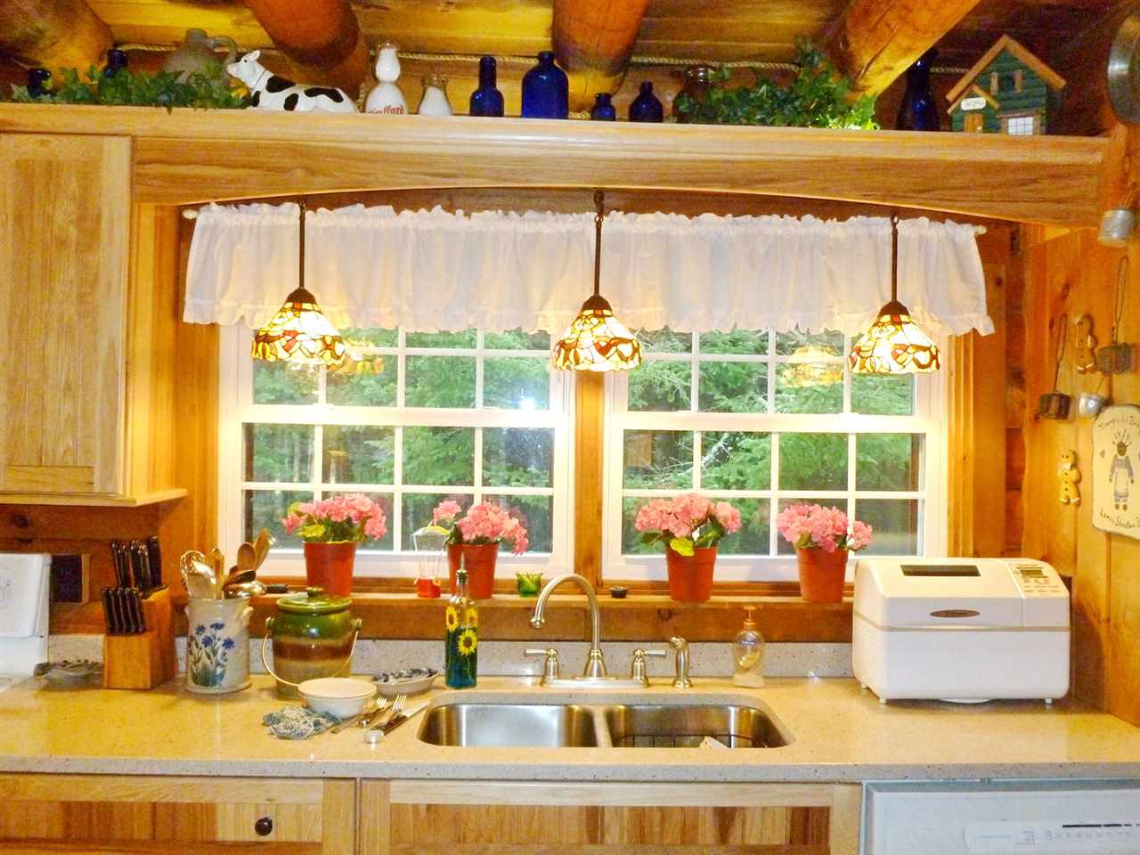 63 Tuttlebrook Road Carroll, NH 03595 - Photo 10 of 39 Gallery Image 10