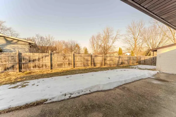 $335,000 | 1615 Lakeview Drive, Tomah, WI 54660