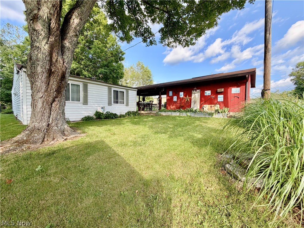 154 Crystal Lake Road West Union, WV 26456 - Photo 3 of 28 Gallery Image 3