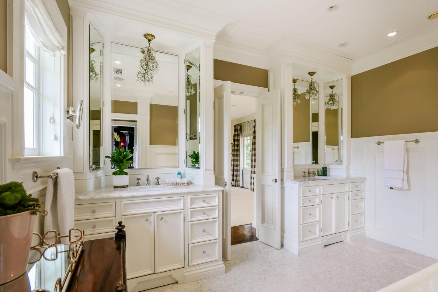 721 Edgewood Road San Mateo, CA 94402 - Photo 13 of 29