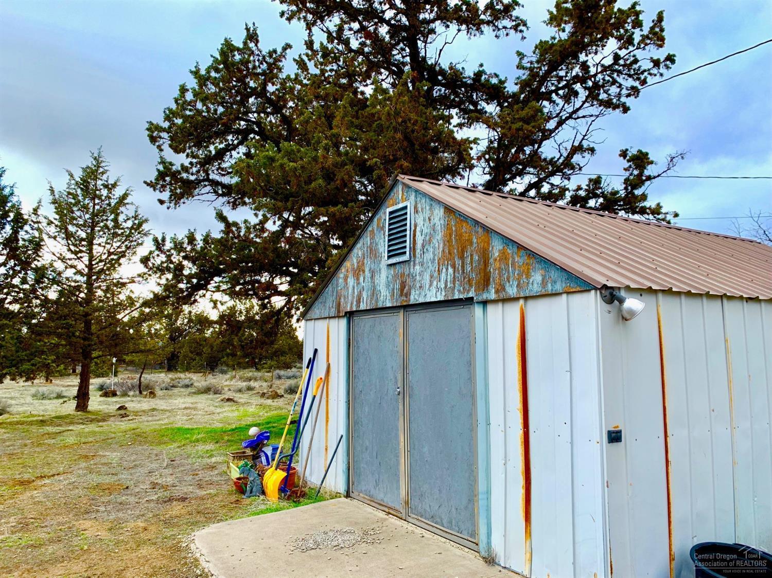 20856 Southwest Gift Road Bend, OR 97703 - Photo 21 of 25 Additional Photo