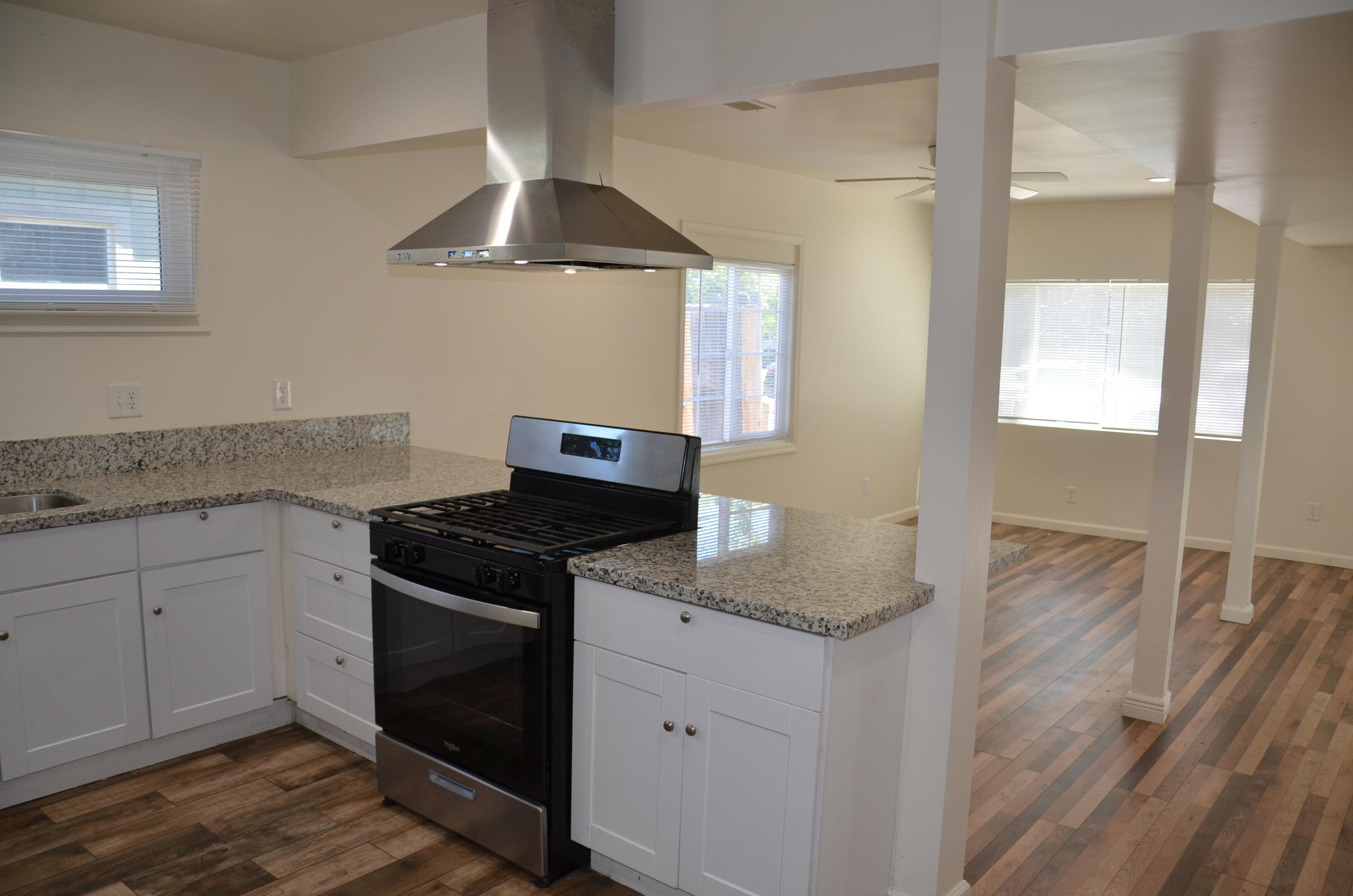 648 B Street Lemoore, CA 93245 - Photo 7 of 36