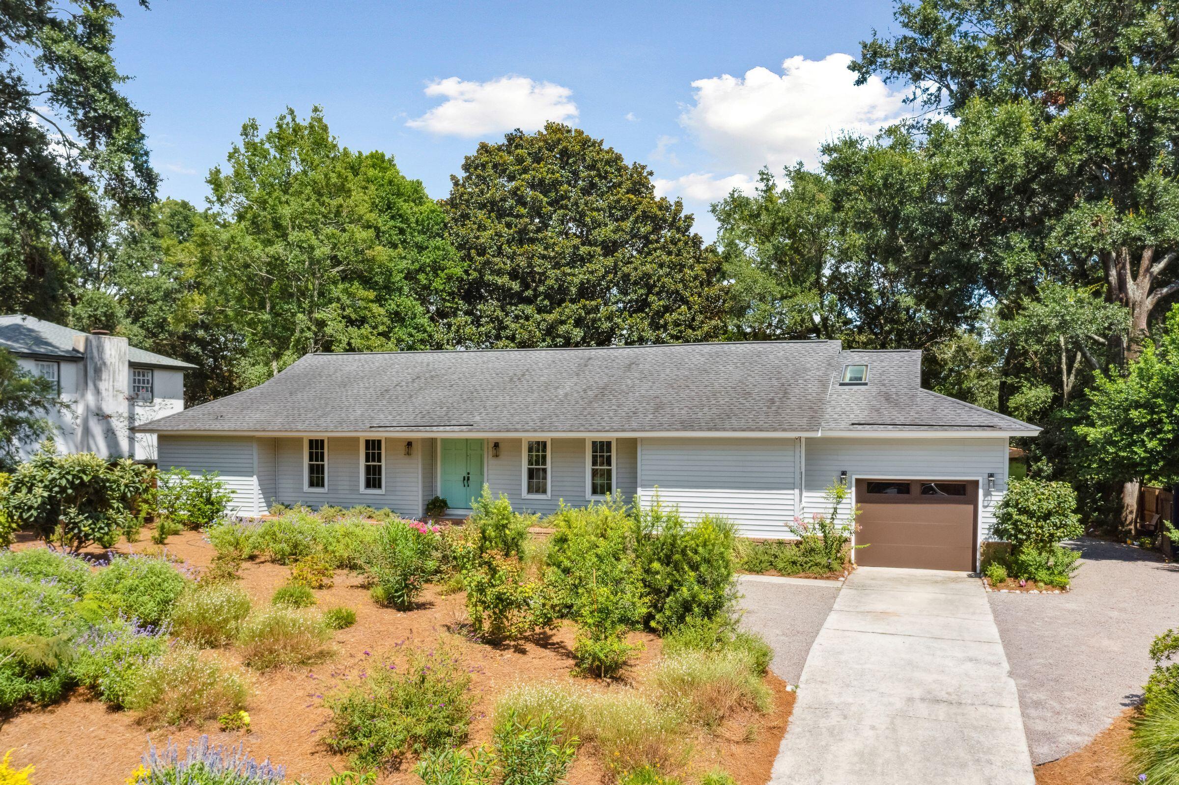 648 Pelzer Drive Mount Pleasant, SC 29464 - Photo 1 of 48 648Pelzer-KeenEyeMarketing-003