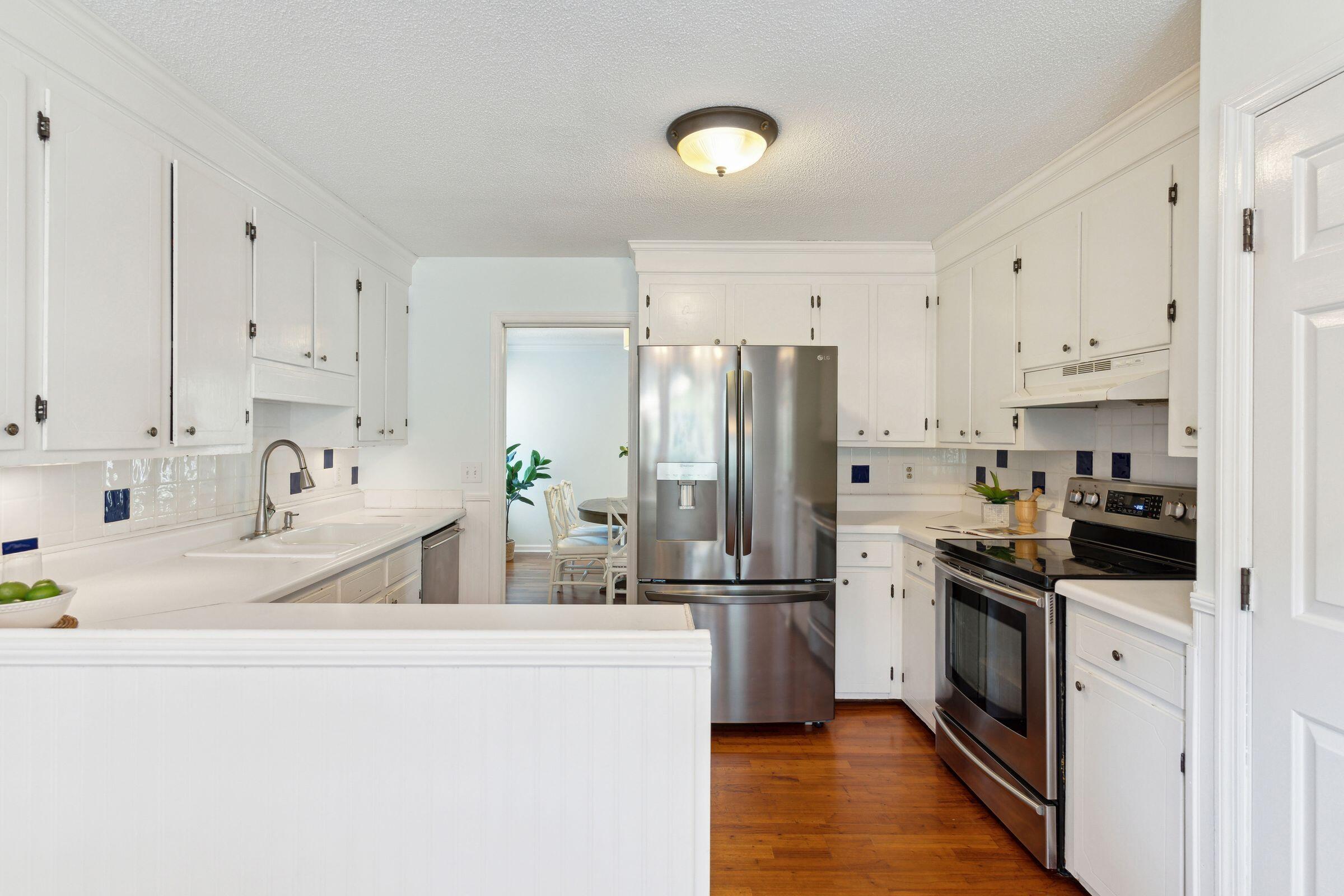 648 Pelzer Drive Mount Pleasant, SC 29464 - Photo 8 of 48 648Pelzer-KeenEyeMarketing-042
