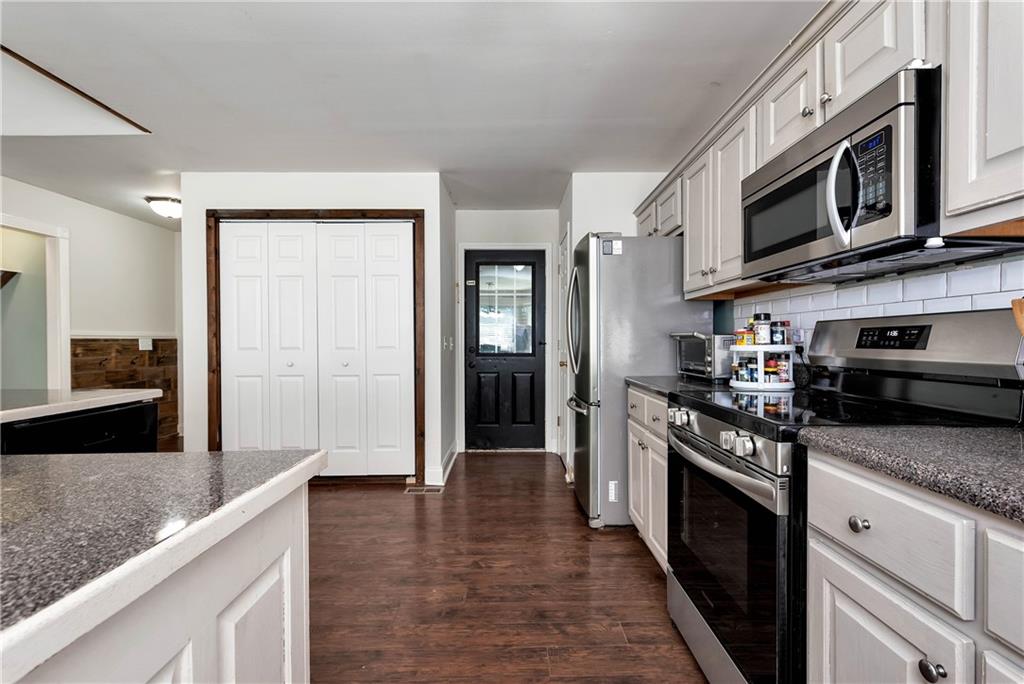 255 Leatherford Road Cleveland, GA 30528 - Photo 10 of 46