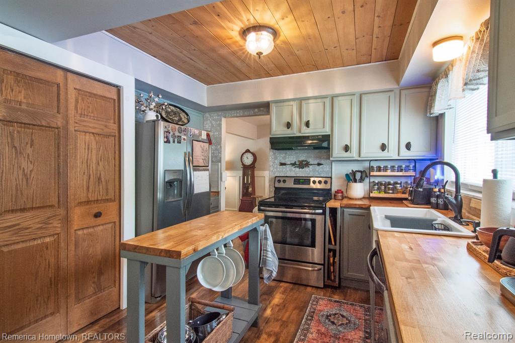 1751 Ranier Street Canton, MI 48187 - Photo 11 of 38
