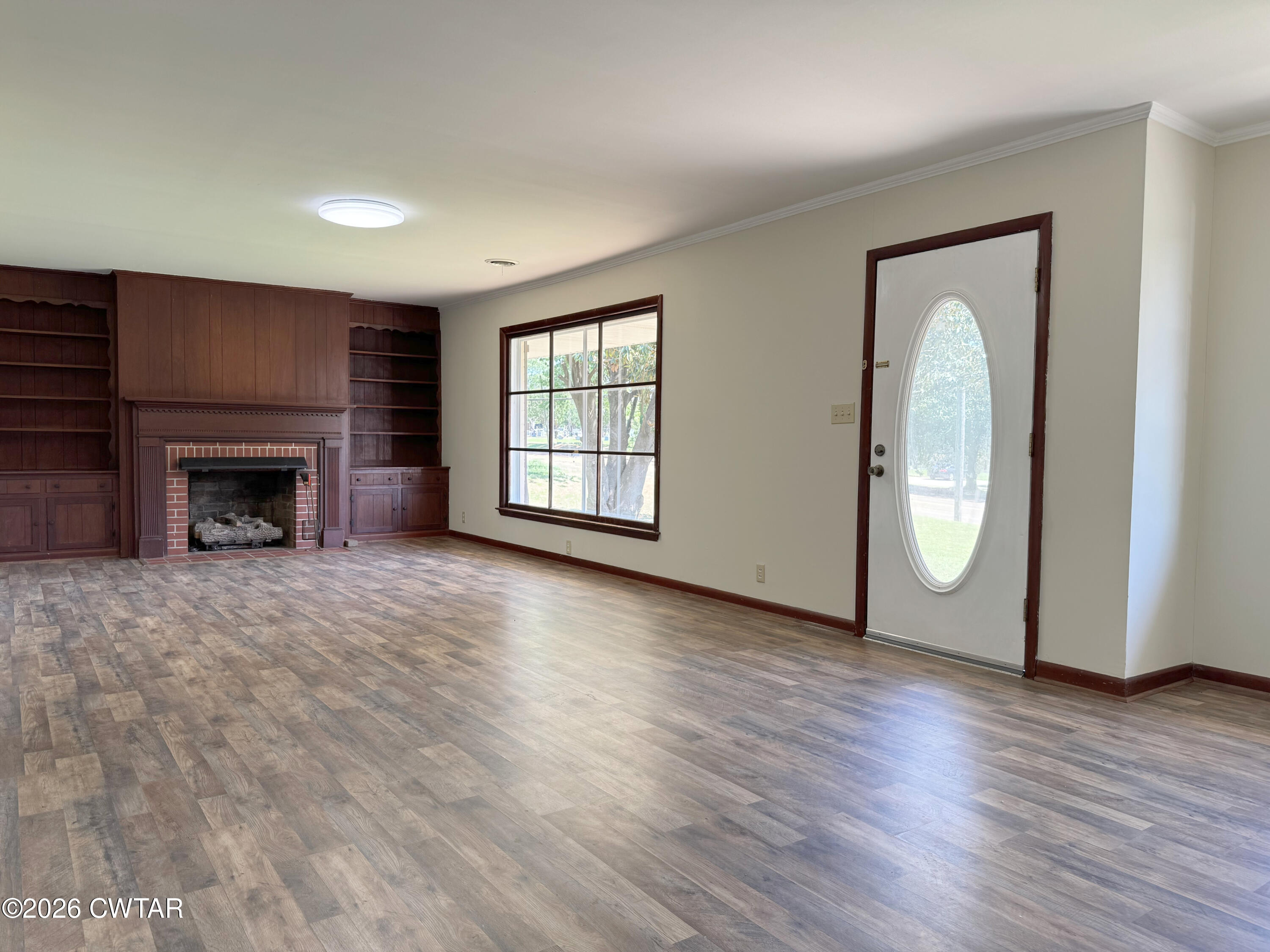 123 Ridgecrest Road Jackson, TN 38305 - Photo 2 of 16 Living Room