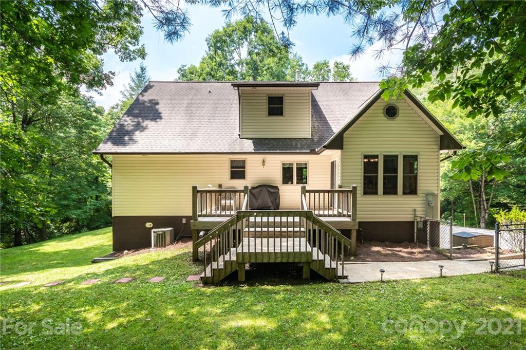 69 Renea Drive Brevard, NC 28712 - Photo 5 of 35 Gallery Image 5
