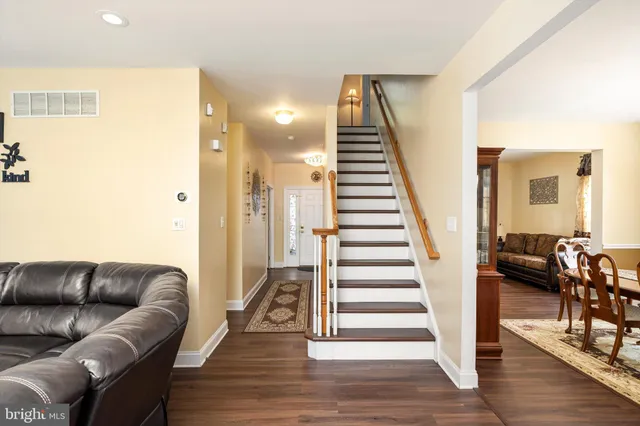 $899,200 | 15 Newtown Boulevard, Robbinsville, NJ 08691