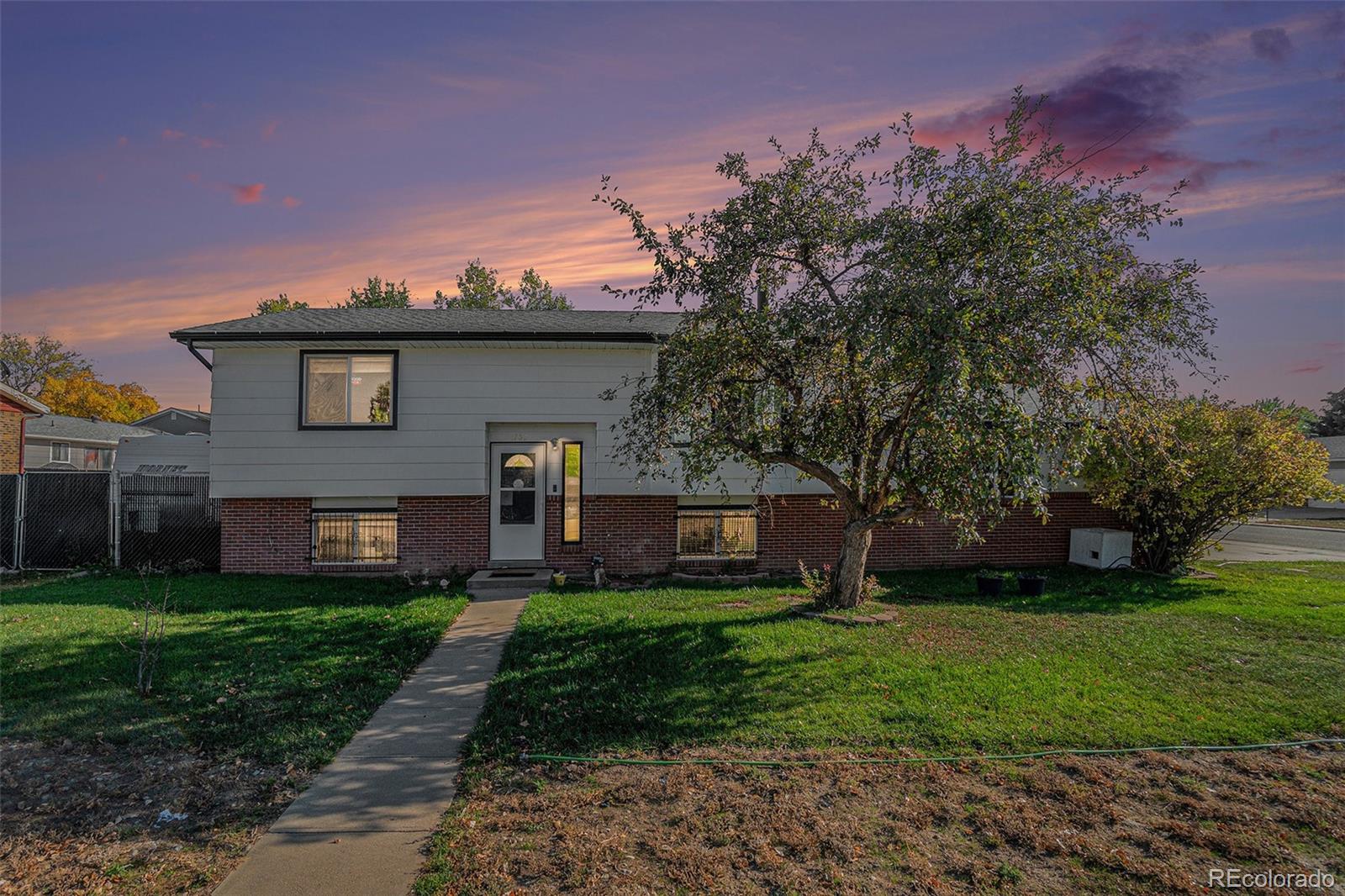 1702 Aspen Street Fort Lupton, CO 80621 - Photo 4 of 27