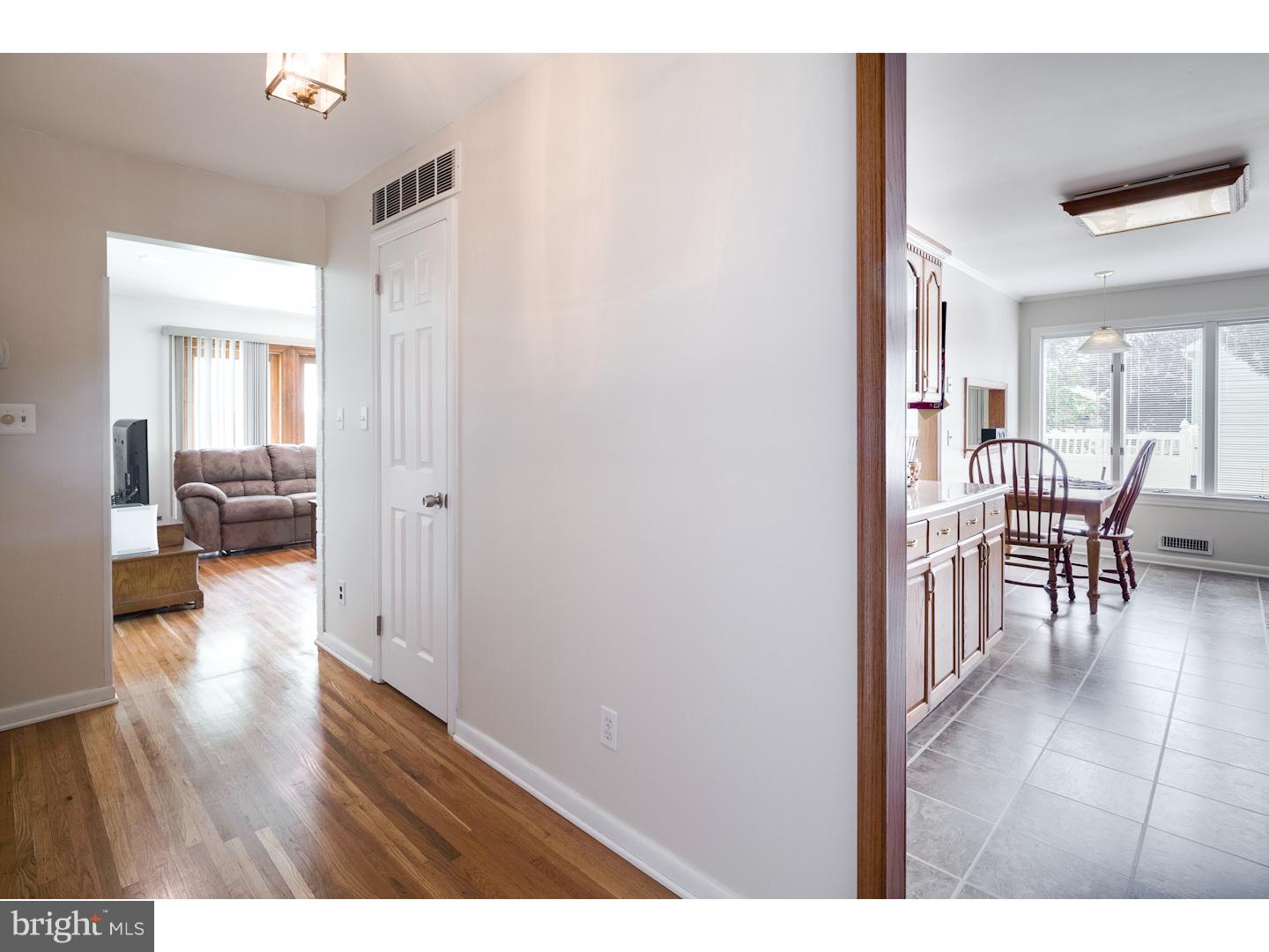 1121 Greenbriar Road Cherry Hill, NJ 08034 - Photo 2 of 25