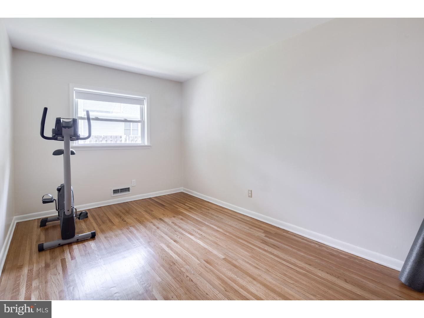 1121 Greenbriar Road Cherry Hill, NJ 08034 - Photo 12 of 25