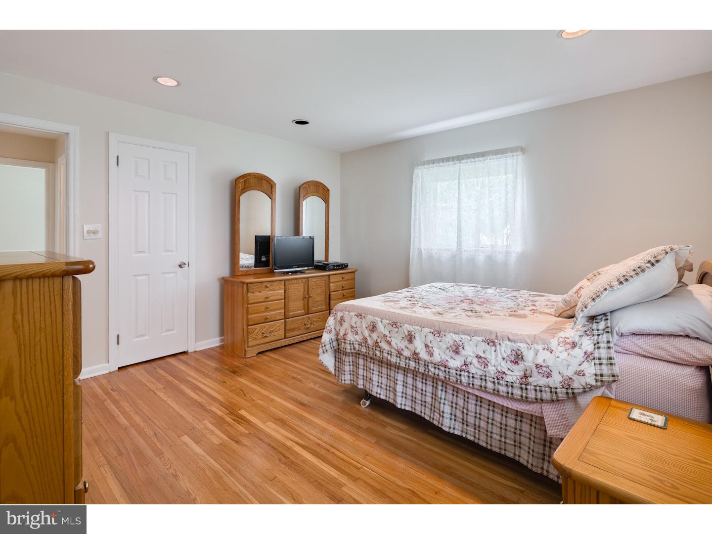 1121 Greenbriar Road Cherry Hill, NJ 08034 - Photo 19 of 25