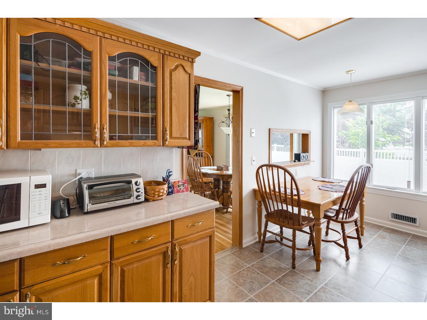 1121 Greenbriar Road Cherry Hill, NJ 08034 - Photo 3 of 25