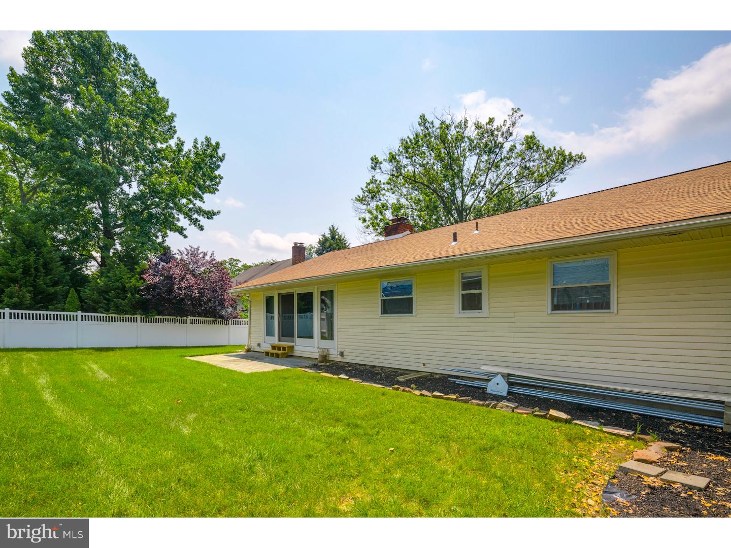 1121 Greenbriar Road Cherry Hill, NJ 08034 - Photo 22 of 25
