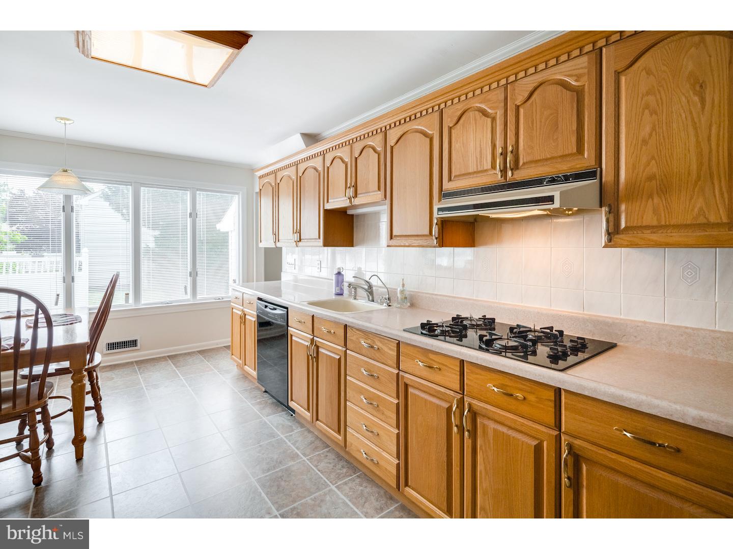 1121 Greenbriar Road Cherry Hill, NJ 08034 - Photo 4 of 25
