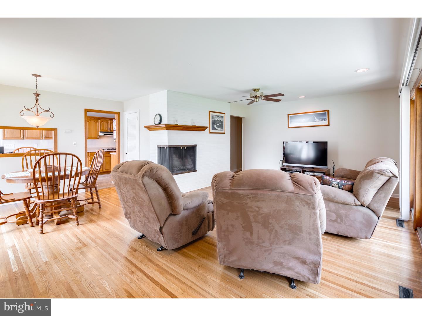1121 Greenbriar Road Cherry Hill, NJ 08034 - Photo 9 of 25