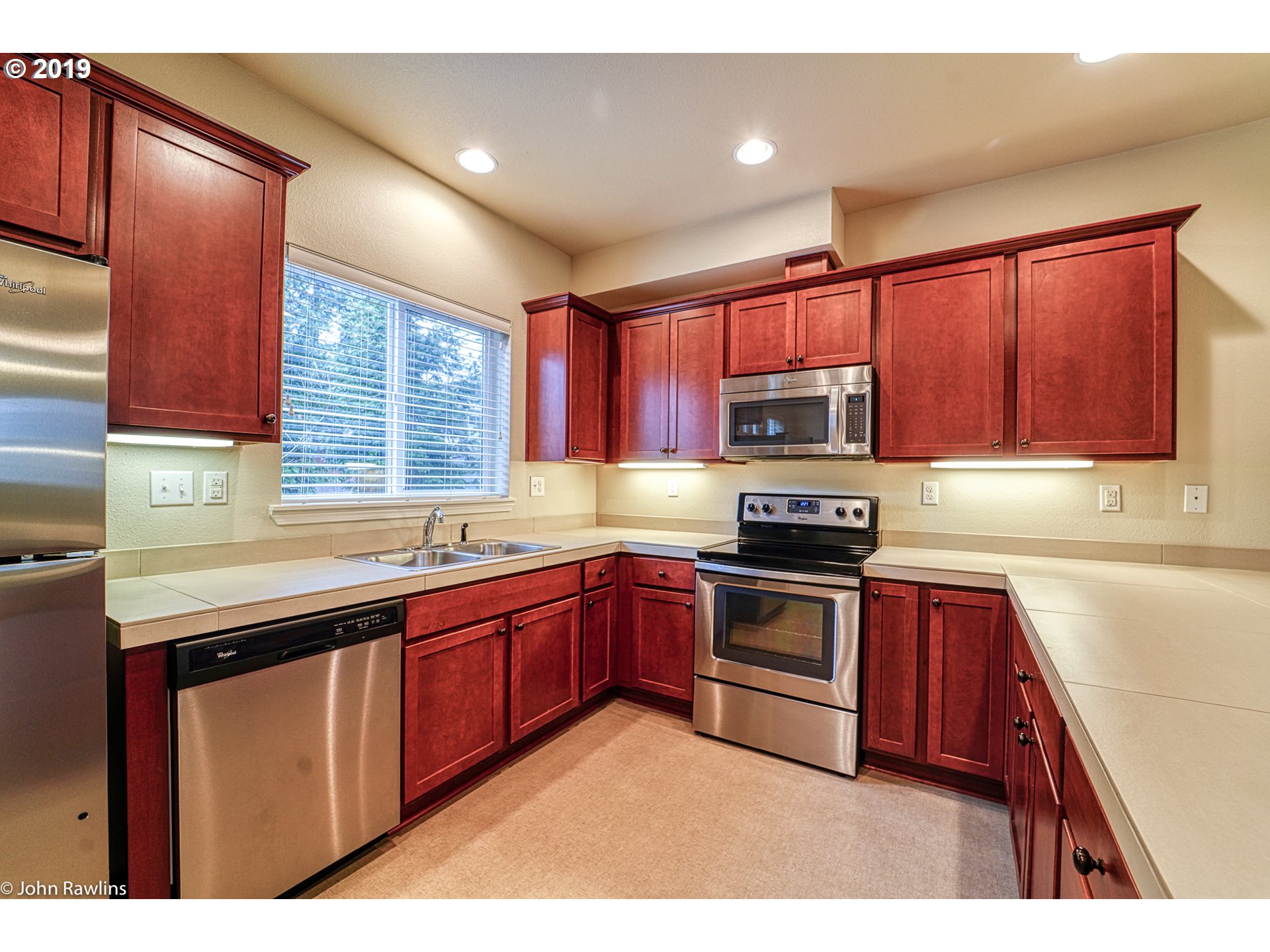 3346 Southwest Multnomah Boulevard Portland, OR 97219 - Photo 12 of 19 Gallery Image 12