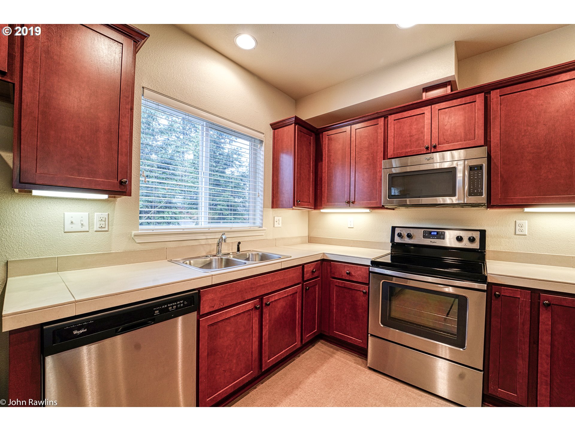 3346 Southwest Multnomah Boulevard Portland, OR 97219 - Photo 14 of 19 Gallery Image 14