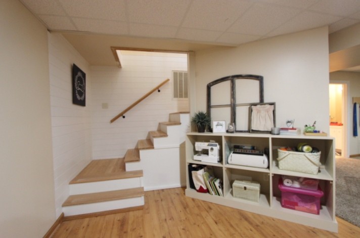 3157 Buckeye Road Erin, TN 37061 - Photo 18 of 41 a view of entryway and hall