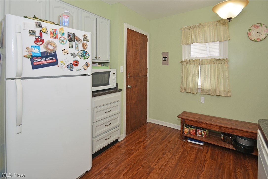 262 Hilliard Road Elyria, OH 44035 - Photo 7 of 28 Gallery Image 7