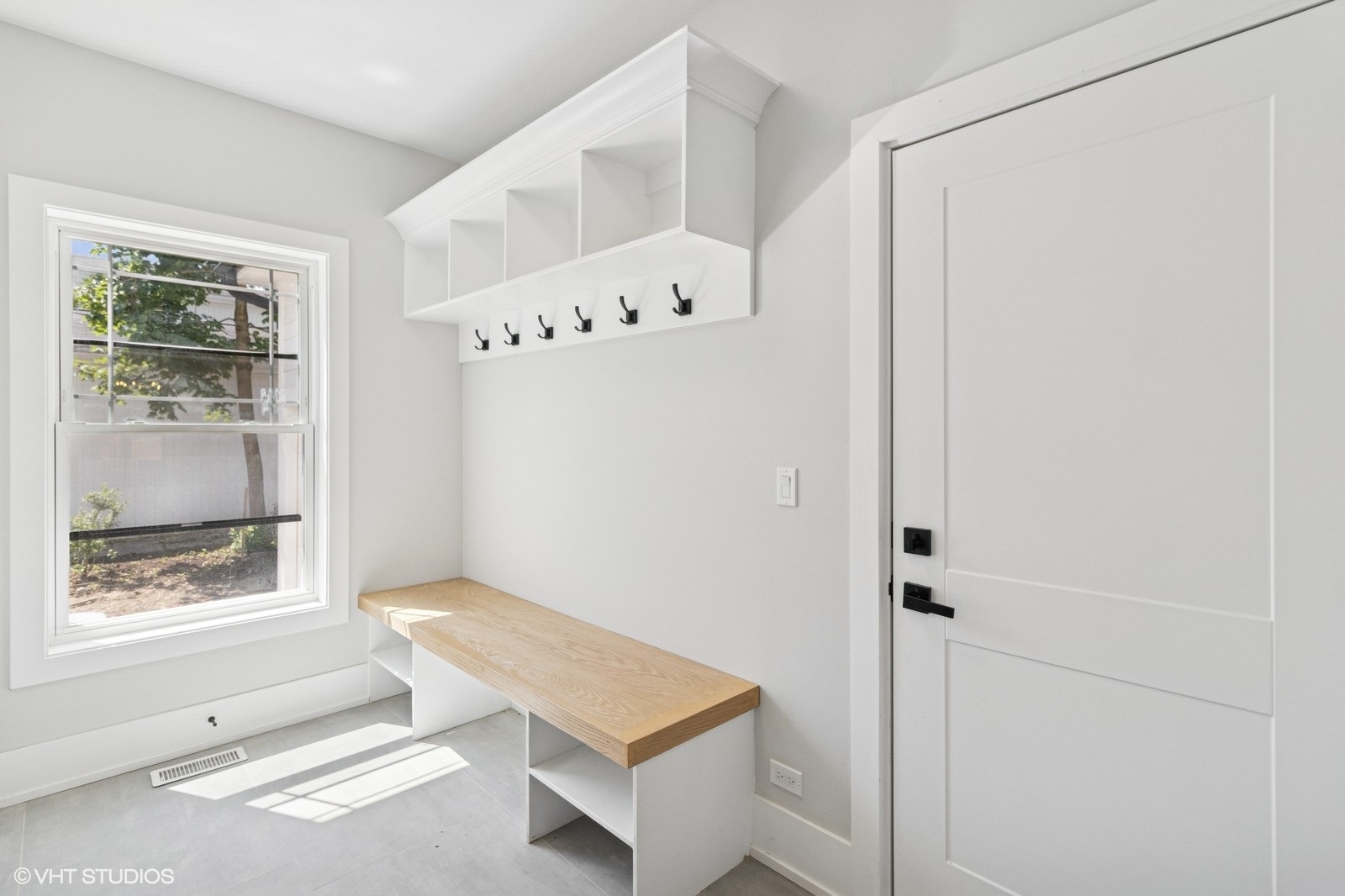 1816 Rosemary Road Highland Park, IL 60035 - Photo 14 of 35 a room with a window and a white cabinet