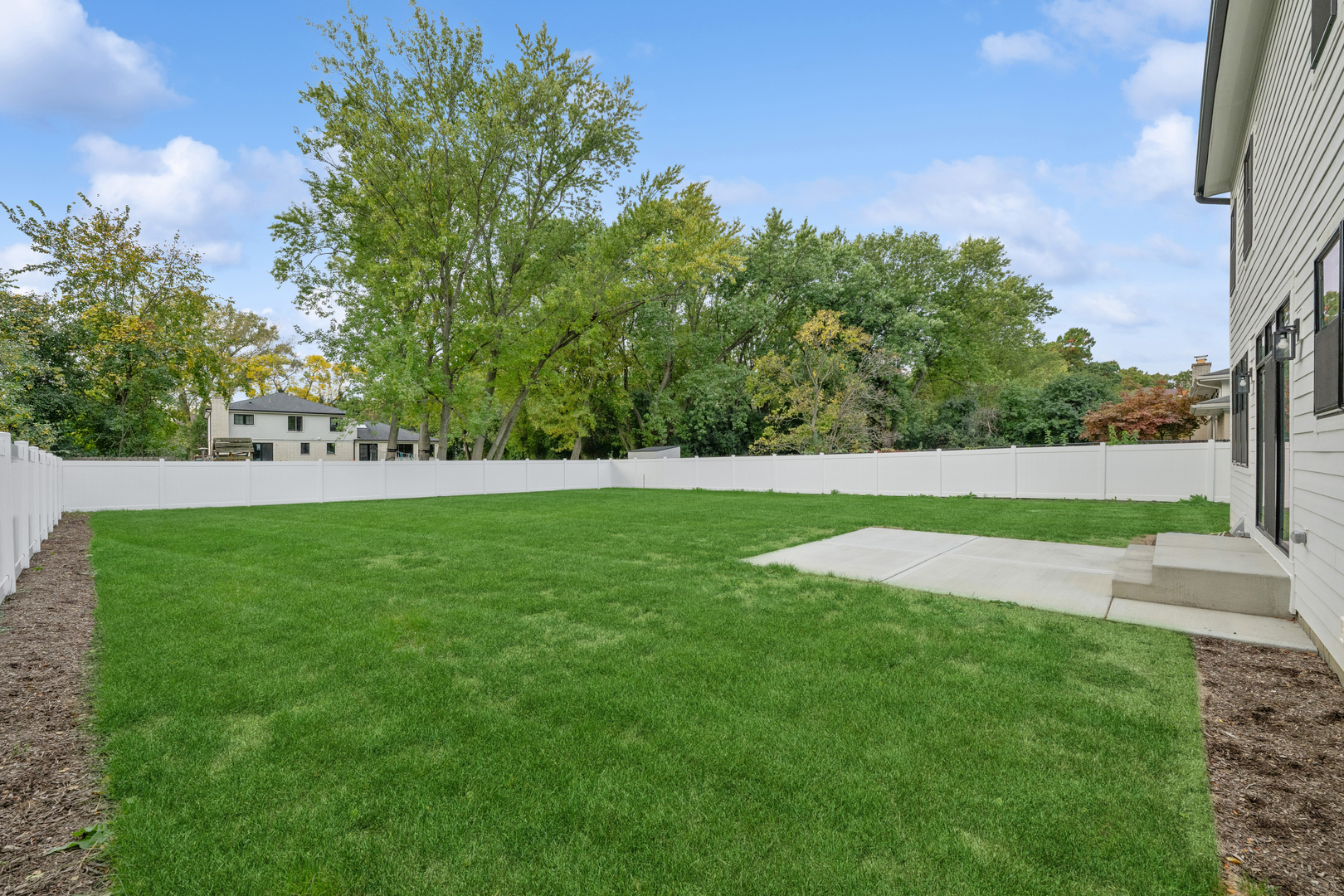 1816 Rosemary Road Highland Park, IL 60035 - Photo 29 of 35 a view of a field of grass and trees