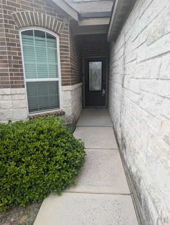 $2,300 | 21210 Echo Manor Drive, Hockley, TX 77447