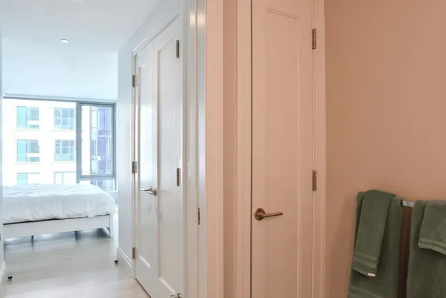 $6,000 | 135 Seaport Boulevard, Unit 1201, Boston, MA 02210